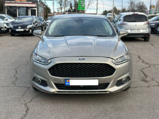 Ford Fusion foto 2