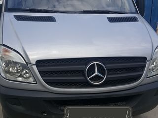 Mercedes холодильник 2012 год