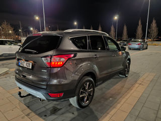 Ford Kuga foto 3