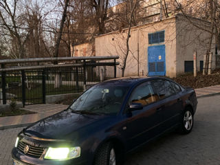 Volkswagen Passat foto 3