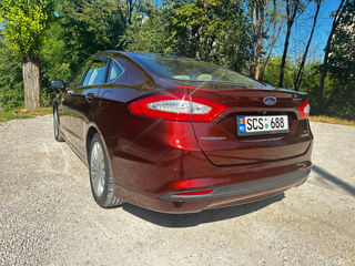 Ford Fusion foto 6