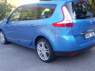 Renault Grand Scenic foto 9