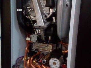 Ремонт газовых котлов. Reparatia centralelor termice. Arca, Unical, Vision, Vaillant , protherm и др foto 8