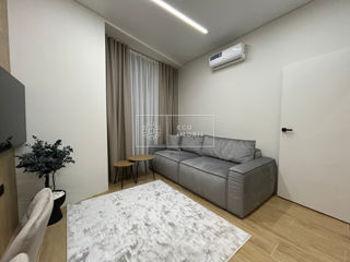 Apartament cu 2 camere, 50 m², Centru, Chișinău foto 3