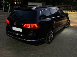 Volkswagen Passat foto 2