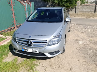 Mercedes B-Class foto 3