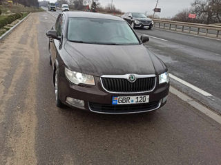 Skoda Superb foto 2