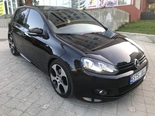 Volkswagen Golf foto 1