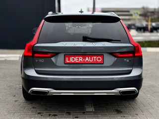 Volvo V90 Cross Country foto 5