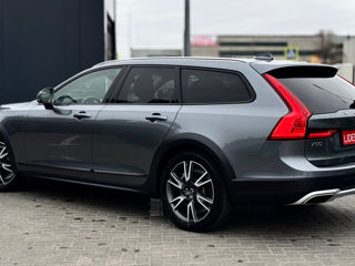 Volvo V90 Cross Country foto 6