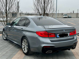 BMW 5 Series foto 3