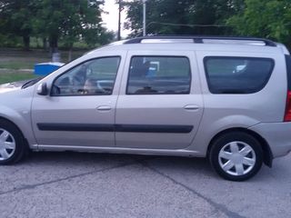 Dacia Logan foto 2