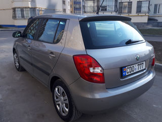 Skoda Fabia foto 2