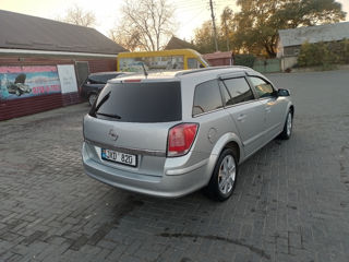 Opel Astra foto 3