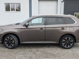 Mitsubishi Outlander foto 5