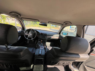 BMW 5 Series фото 6