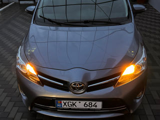 Toyota Verso foto 8