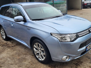 Mitsubishi Outlander foto 6