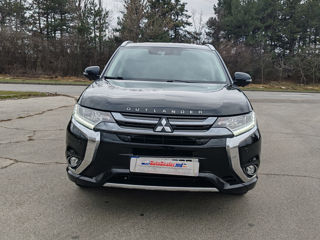 Mitsubishi Outlander foto 2