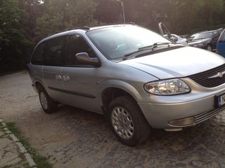 Chrysler Grand Voyager foto 2