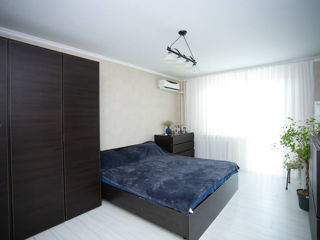 Apartament cu 4 camere, 100 m², Botanica, Chișinău foto 1