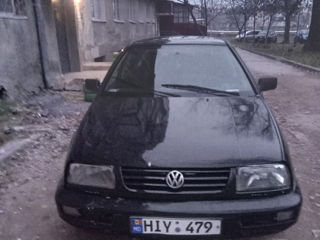 Volkswagen Vento foto 6