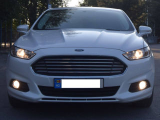 Ford Fusion foto 6