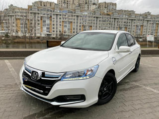 Chirie Auto/ Аренда авто foto 2