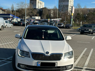 Skoda Superb foto 3