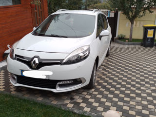 Renault Grand Scenic foto 2