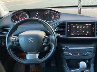 Peugeot 308 foto 8