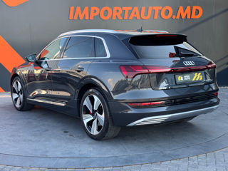 Audi e-tron foto 8