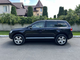 Volkswagen Touareg foto 6