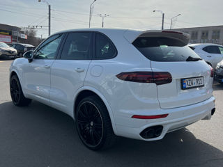 Porsche Cayenne foto 4