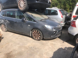 Dezmembrez opel zafira c foto 2