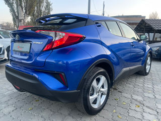 Toyota C-HR foto 7