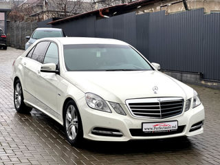 Mercedes E Class foto 2