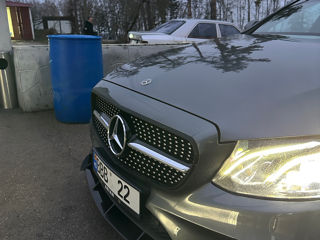 Mercedes E-Class foto 4