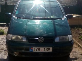 Volkswagen Sharan foto 1