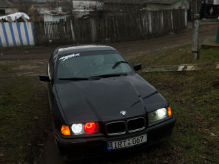 BMW 3 Series foto 4