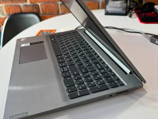 Laptop pentru studii foto 2