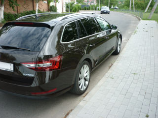 Skoda Superb foto 3