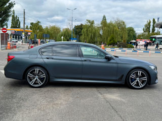 BMW 7 Series foto 4