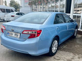 Toyota Camry foto 2