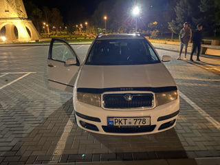 Skoda Fabia foto 2