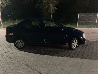 Dacia Logan foto 3