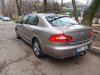 Skoda Superb foto 3