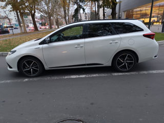 Toyota Auris foto 3