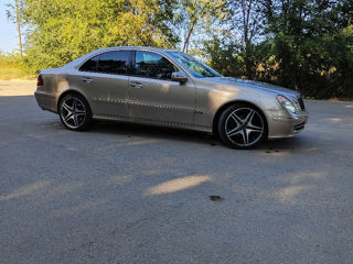 Mercedes E-Class