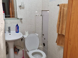 Apartament cu 2 camere, 65 m², Botanica, Chișinău foto 5